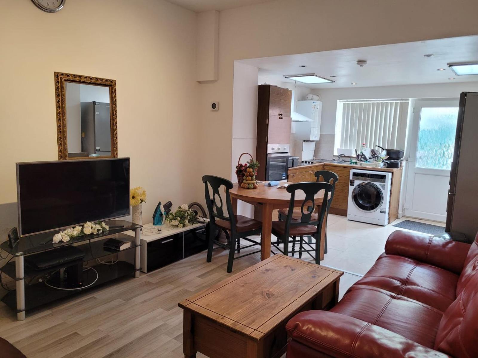 En-Suit On Chilwell Street Nottingham Ngoại thất bức ảnh